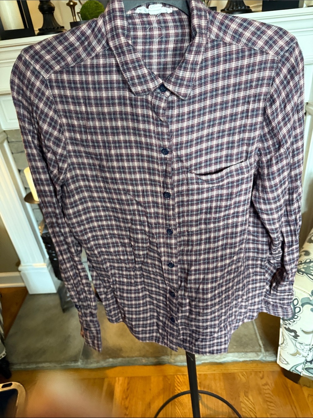 beachlunchlounge Women's Plaid Button-Down Shirt in Burgundy and Navy